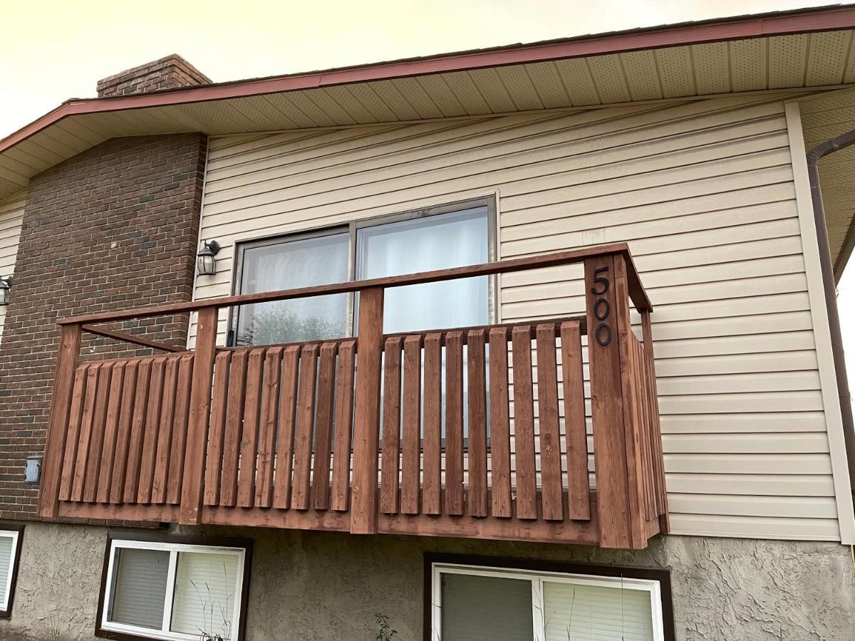 Mt Pleasant Nw 2 Bedrooms 500 Calgary Exterior photo
