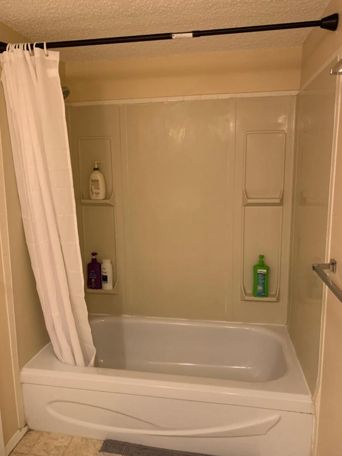 Mt Pleasant Nw 2 Bedrooms 500 Calgary Exterior photo